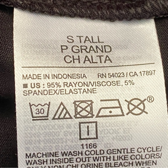 Old Navy Romper Womens Small ( Tall ) Black Spaghetti Straps Side Pockets NEW - Picture 5 of 7